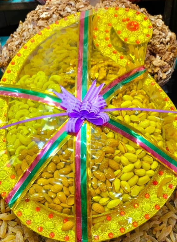 Big Morpankhi – Premium Dry Fruit Thal (1.25 Kg)