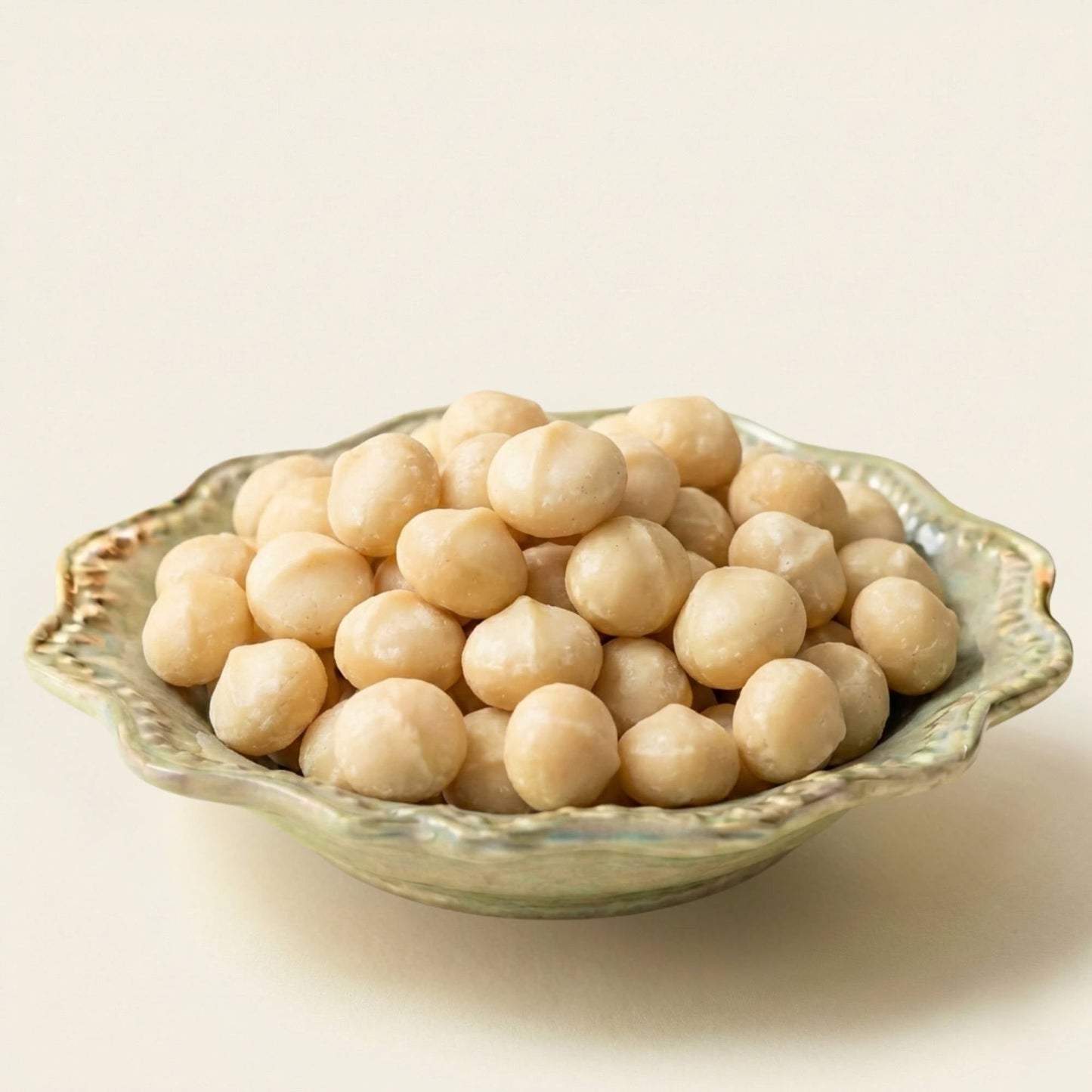 mecademia nuts